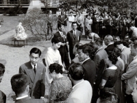 (October 1962) Members of “Club 100”, the 100th Infantry Battalion Veteran’s Club, meeting with then Crown Prince Akihito and Crown Princess Michiko.  [Courtesy of Joanne Kai]