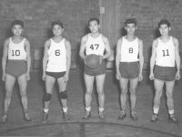 442nd Basketball team, Conrad Kurahara at far left. [Courtesy of Jane Kurahara]