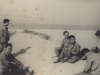 Tamura and Jack Morita with friends at Pen Beach May - ‘46 [Courtesy of Robert Arakaki]