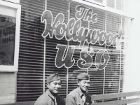 Stanley Hamamura and friend in front of The Hollywood USO. [Courtesy of Fumie Hamamura]